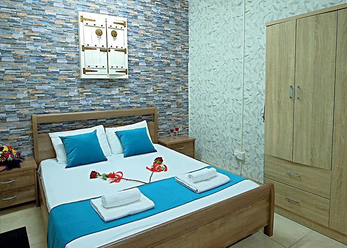 アパート Pieris アヤナパ