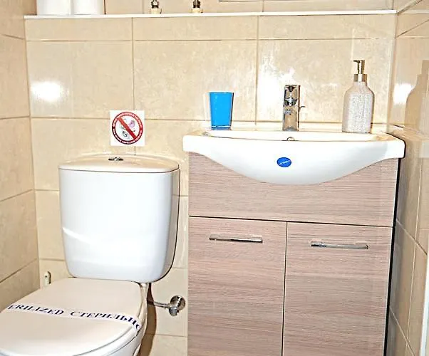 Pieris アパート アヤナパ