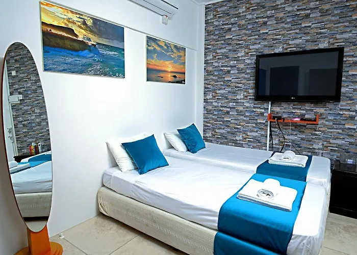 アパート Pieris アヤナパ