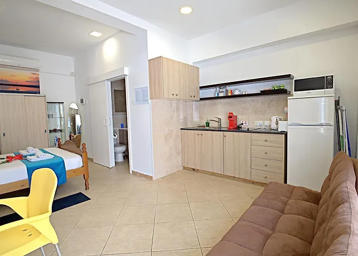 アパート Pieris *