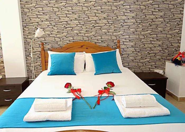 Pieris アパート アヤナパ