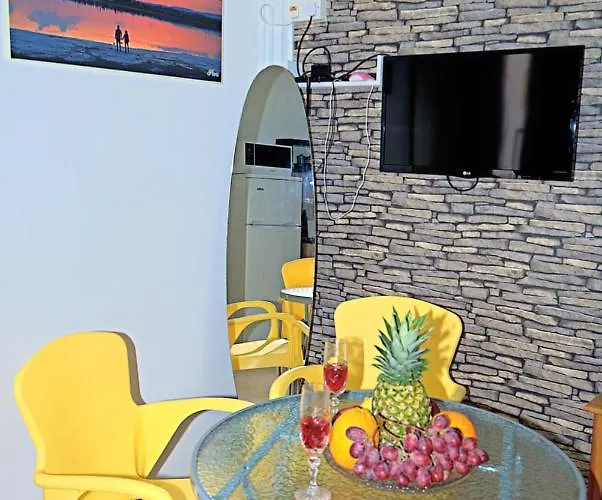 Pieris アパート *